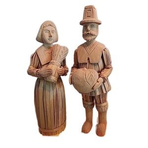 PAIR Vtg Thanksgiving PILGRIMS Corn Husk Dolls Style HAND CARVED 12in Figurines